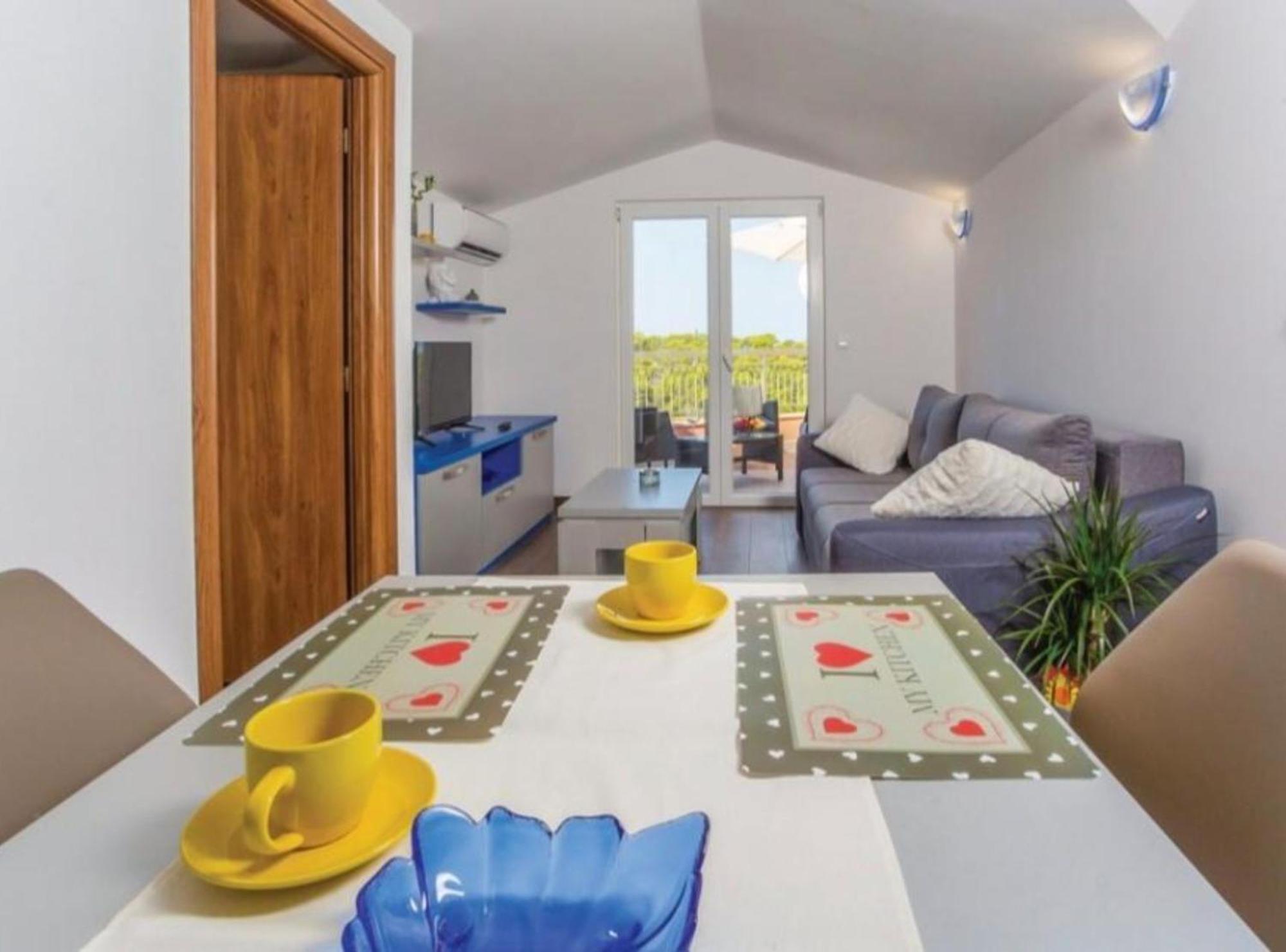 Apartment Grljusic *